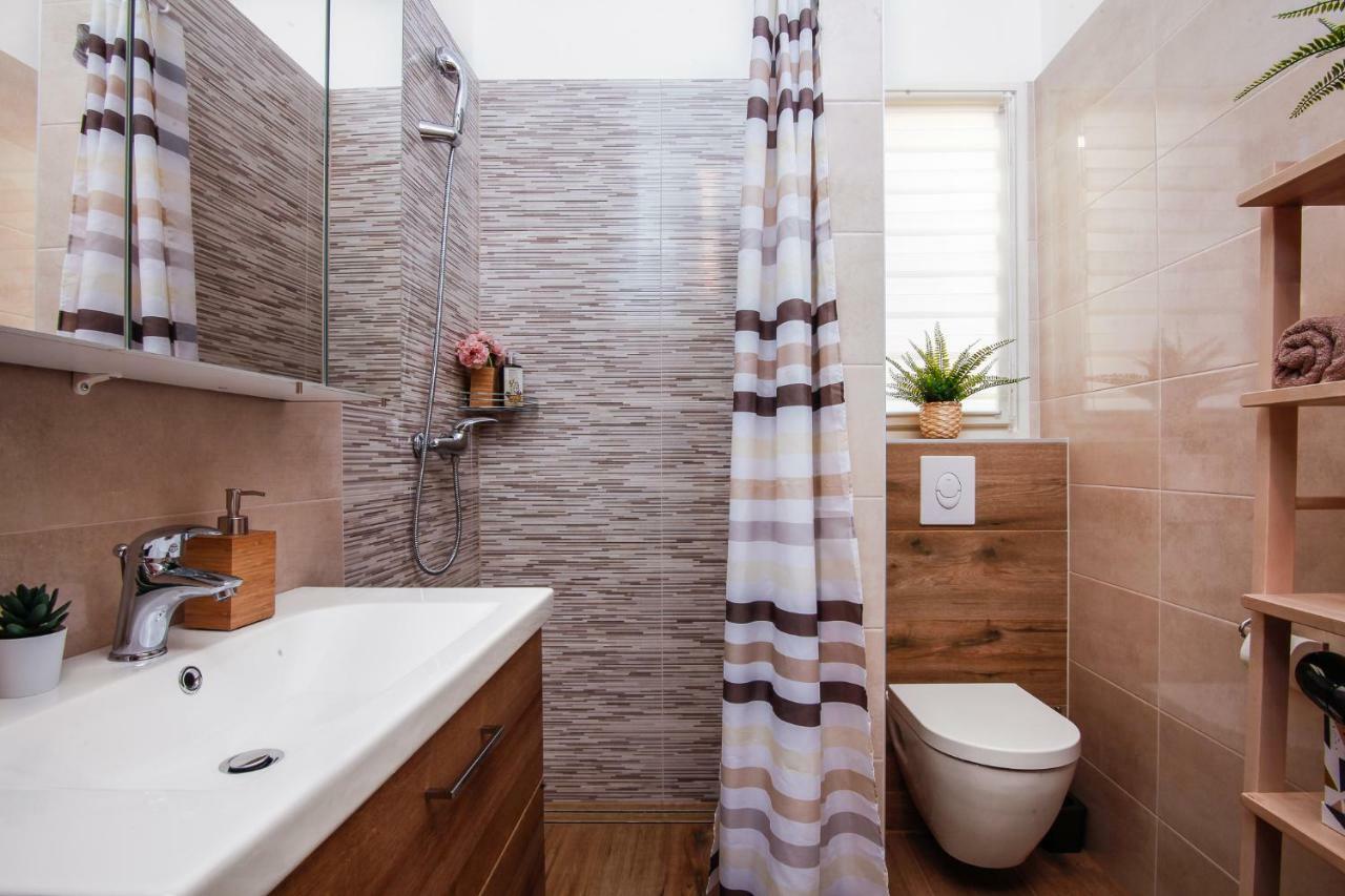 Apartment Kensi*** PUY מראה חיצוני תמונה
