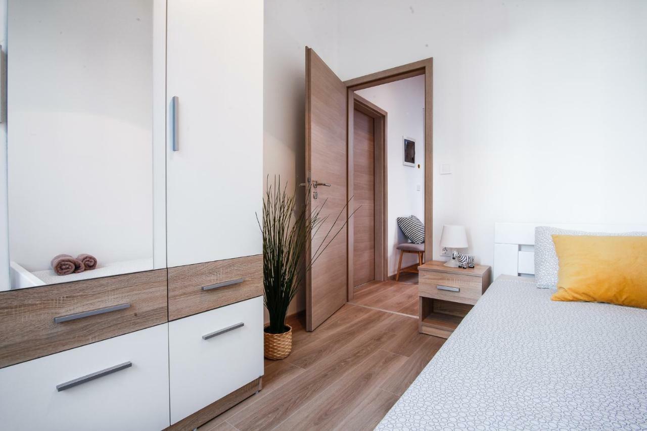 Apartment Kensi*** PUY מראה חיצוני תמונה
